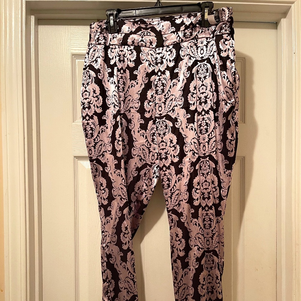 Cropped Pants